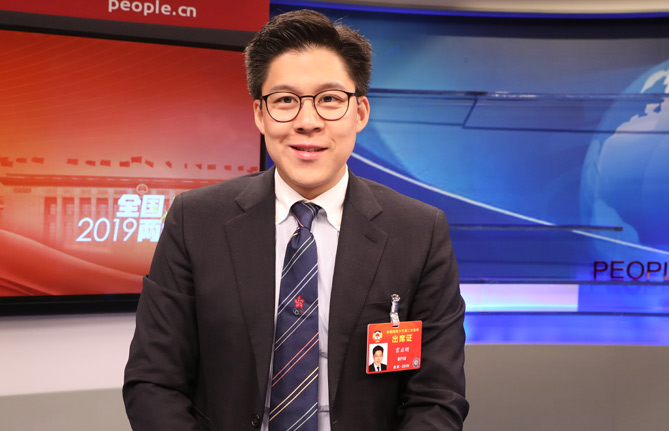 全國政協(xié)委員、香港各界青少年活動委員會執(zhí)行主席霍啟剛：推動年輕人積極參與國家發(fā)展進程