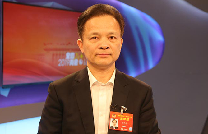 全國政協(xié)委員、中國工程院副院長鐘志華：推進工程教育改革與創(chuàng)新創(chuàng)業(yè)創(chuàng)造